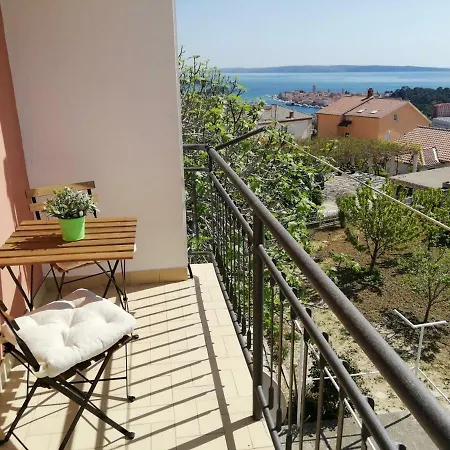 Panoramic View Studio Apartment *